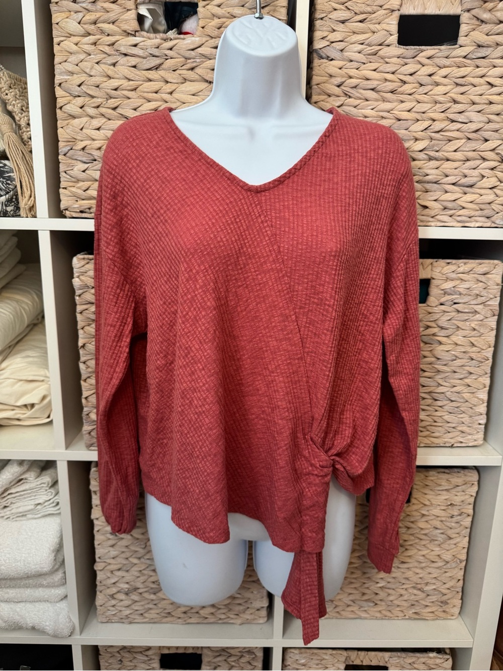 Tresics Dusty Rose Ribbed Knit Top
